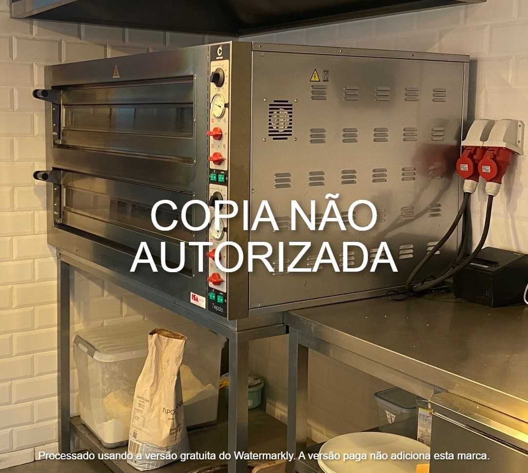 Forno para Pizza Cuppone Tiepolo 6 + 6 com Estrutura de Apoio em Inox