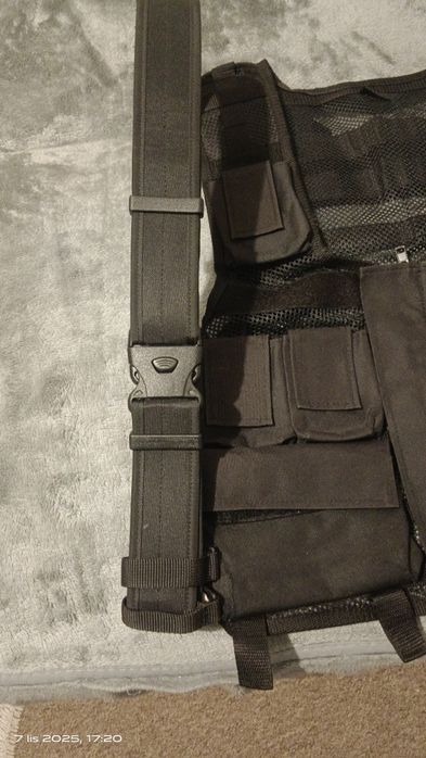 Kamizelka i pas taktyczny ochrona