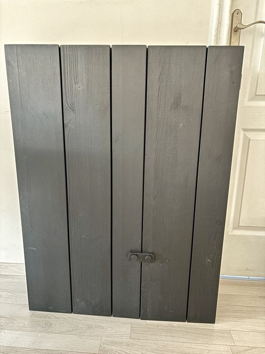 Drewniana wisząca  szafka ikea