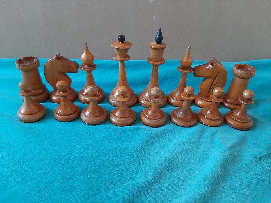 Шахматы деревянные