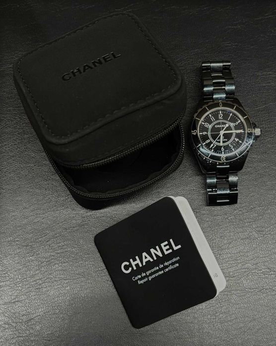 Chanel - J12 Black H0685 - YS103210 - Unissexo - 2023