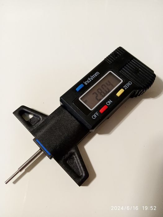 Измеритель глубины протектора шин.  Датчик износа  шин АВТО-МОТО