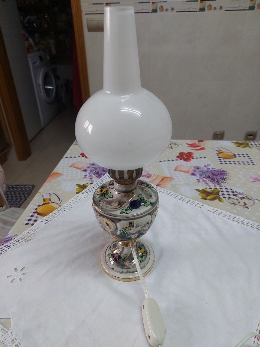 Vendo candeeiro de mesa de cabeceira