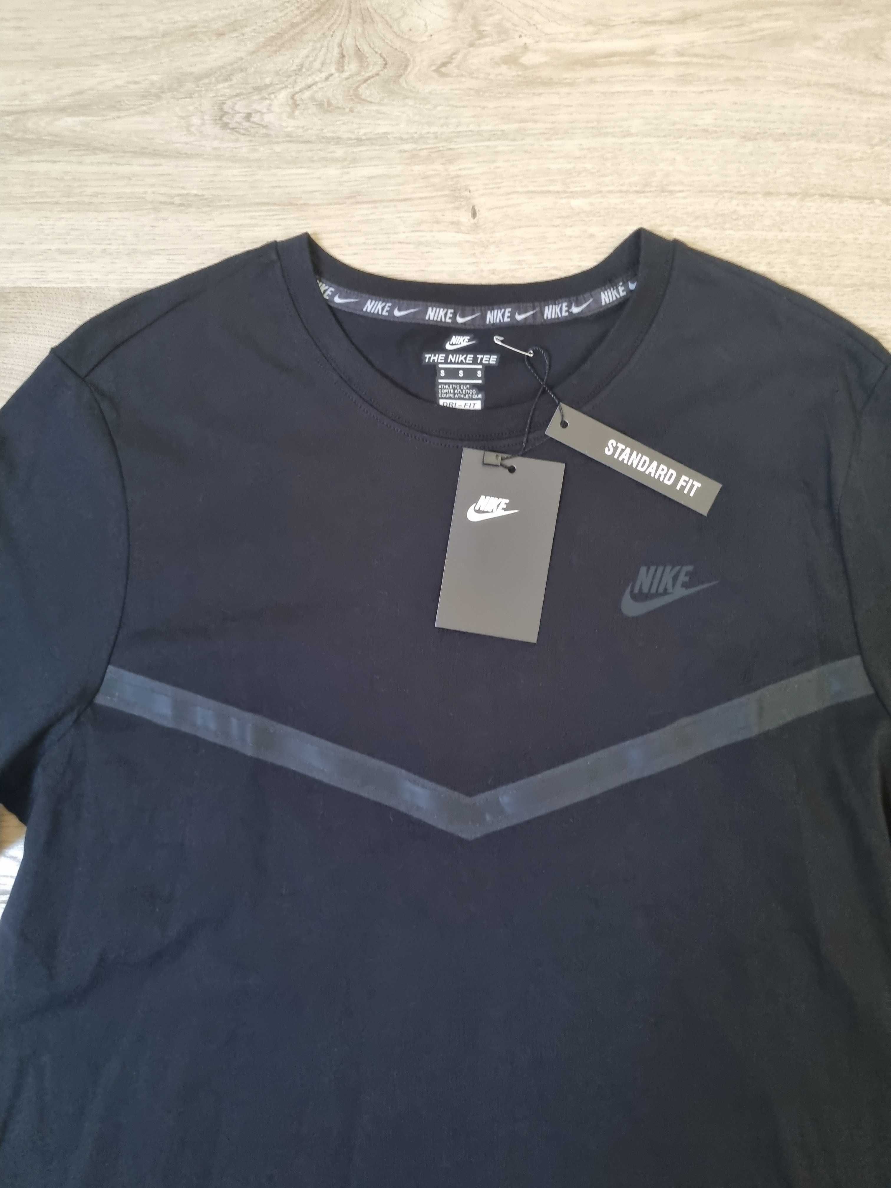 Koszulka Nike Tech FLEECE T-shirt czarny rozmiar S NOWY
