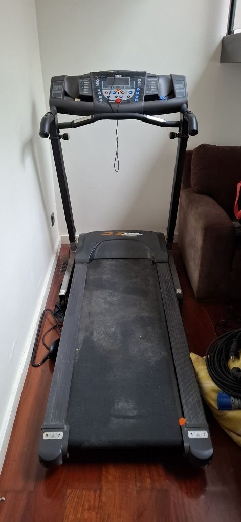 Passadeira de Correr Xenon Pro G6412 BH