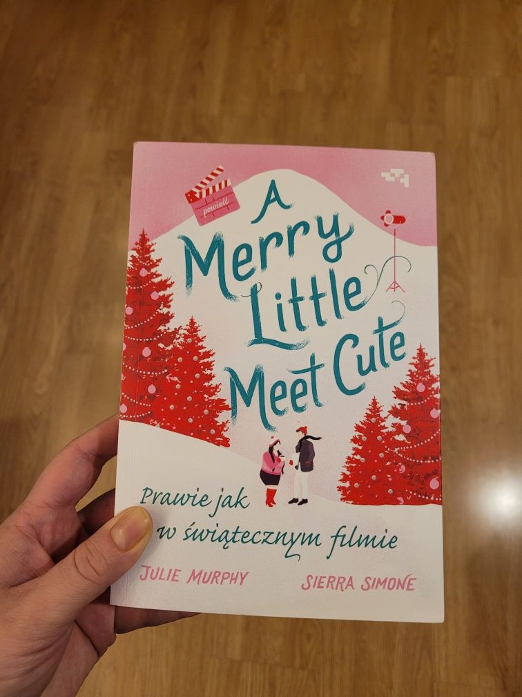 "A Merry little meet cute"