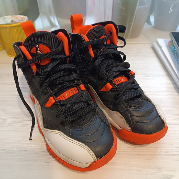 Кросівки високі Jordan оригінал 38.5