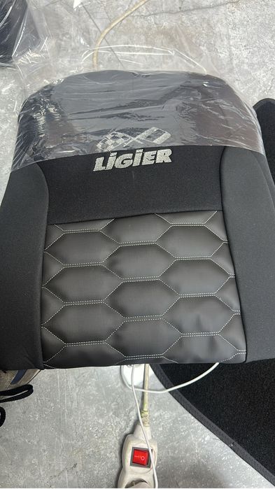 Ligier Ixo JS pokrowce na Fotel Fotele Dywaniki Unikatowe