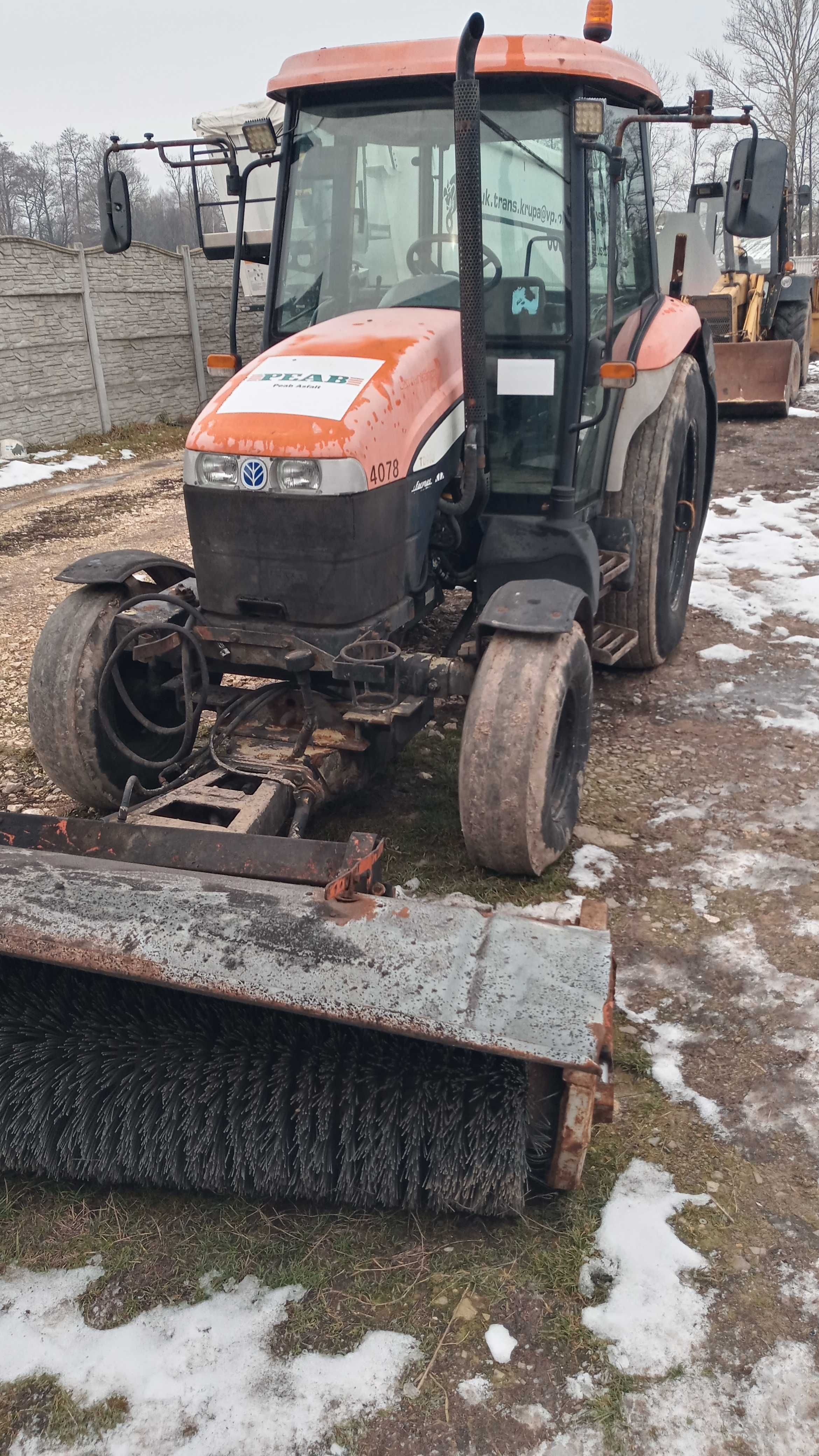 New holland td 90d  2005