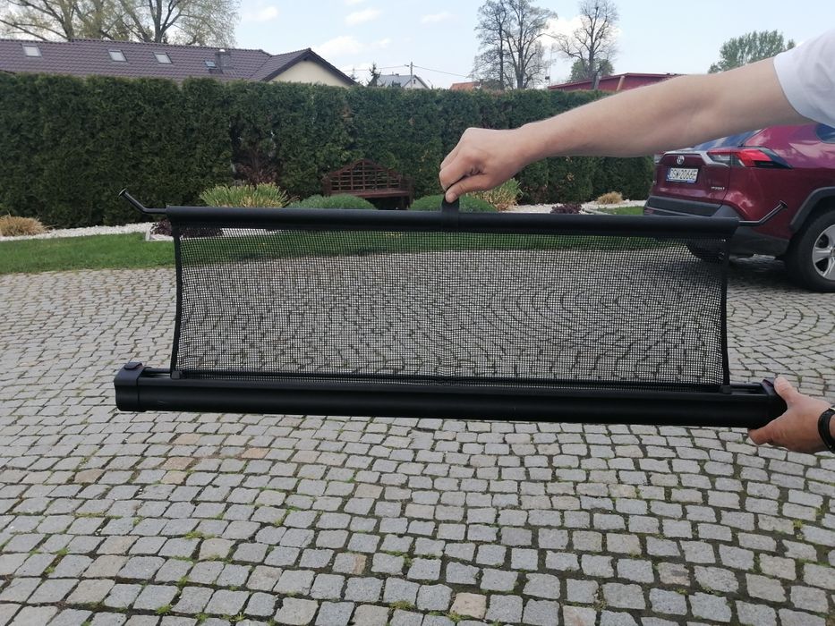 Roleta i kratka do bagażnika toyota avensis t25