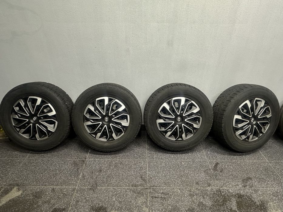 Продам зимову резину на металевих дисках