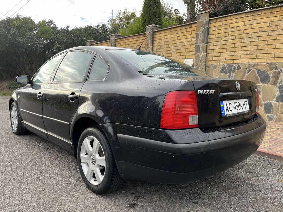 Volkswagen Passat b5  1.8 бензін