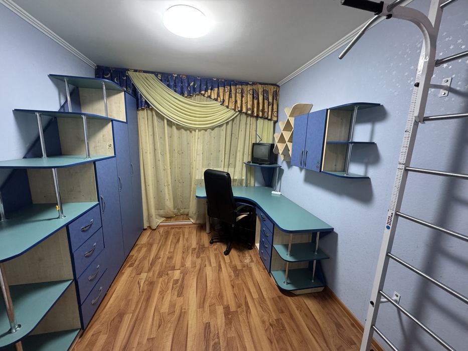 Продам сучасну квартиру Центр