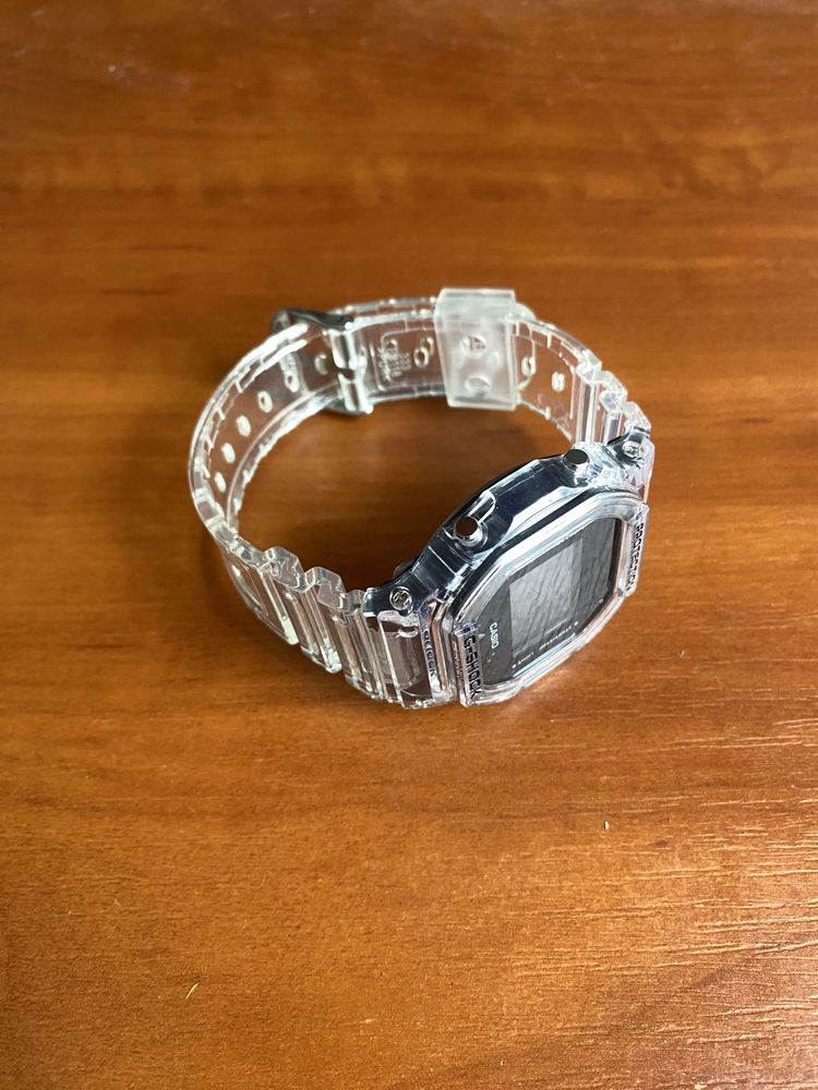 Casio g-shock dw5600SKE