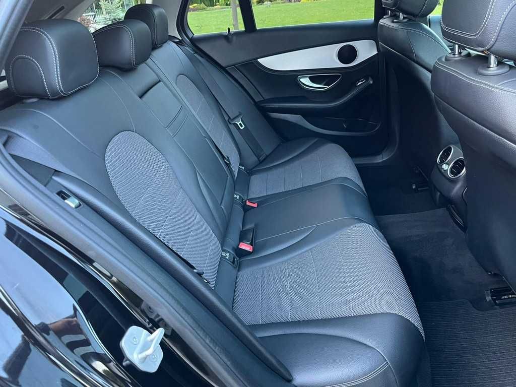 *Mercedes C-Klasa Avantgarde Navi Full Led Panorama 2xPDC Skóra AF18*
