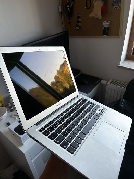 Macbook air 13 (2018)stan bardzo dobry