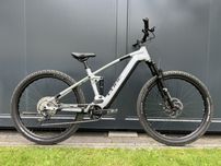 Rower elektryczny full CUBE STEREO HYBRID 120 RACE 750 rozmiar L