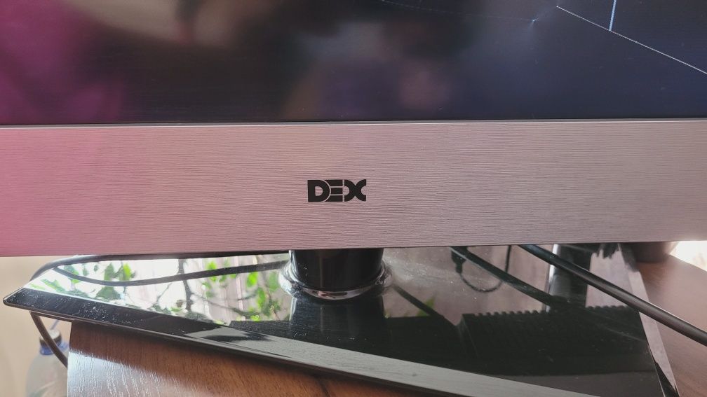 Телевізор DEX LT-2630