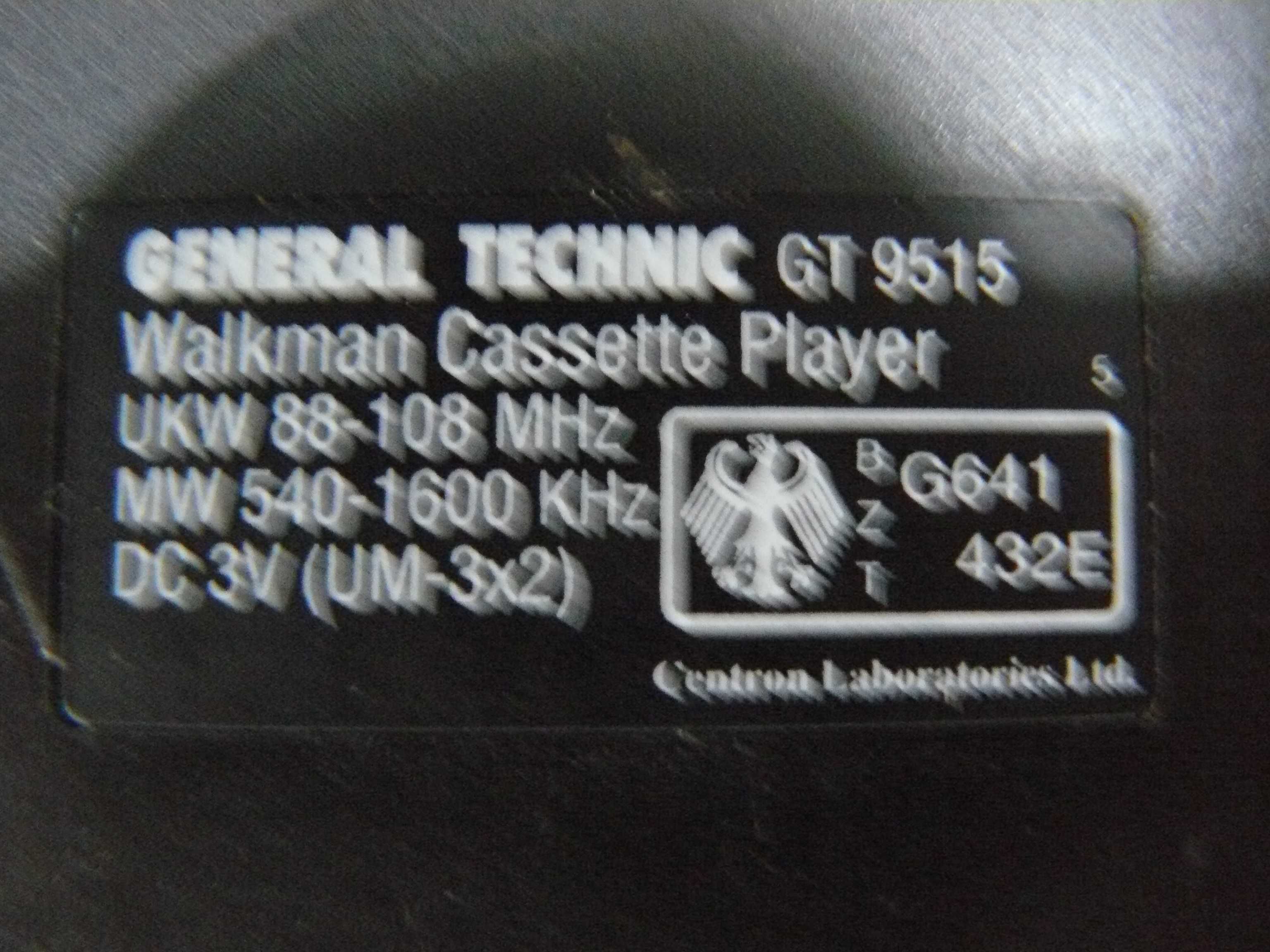 Walkman General Technic z radiem revers + słuchawki