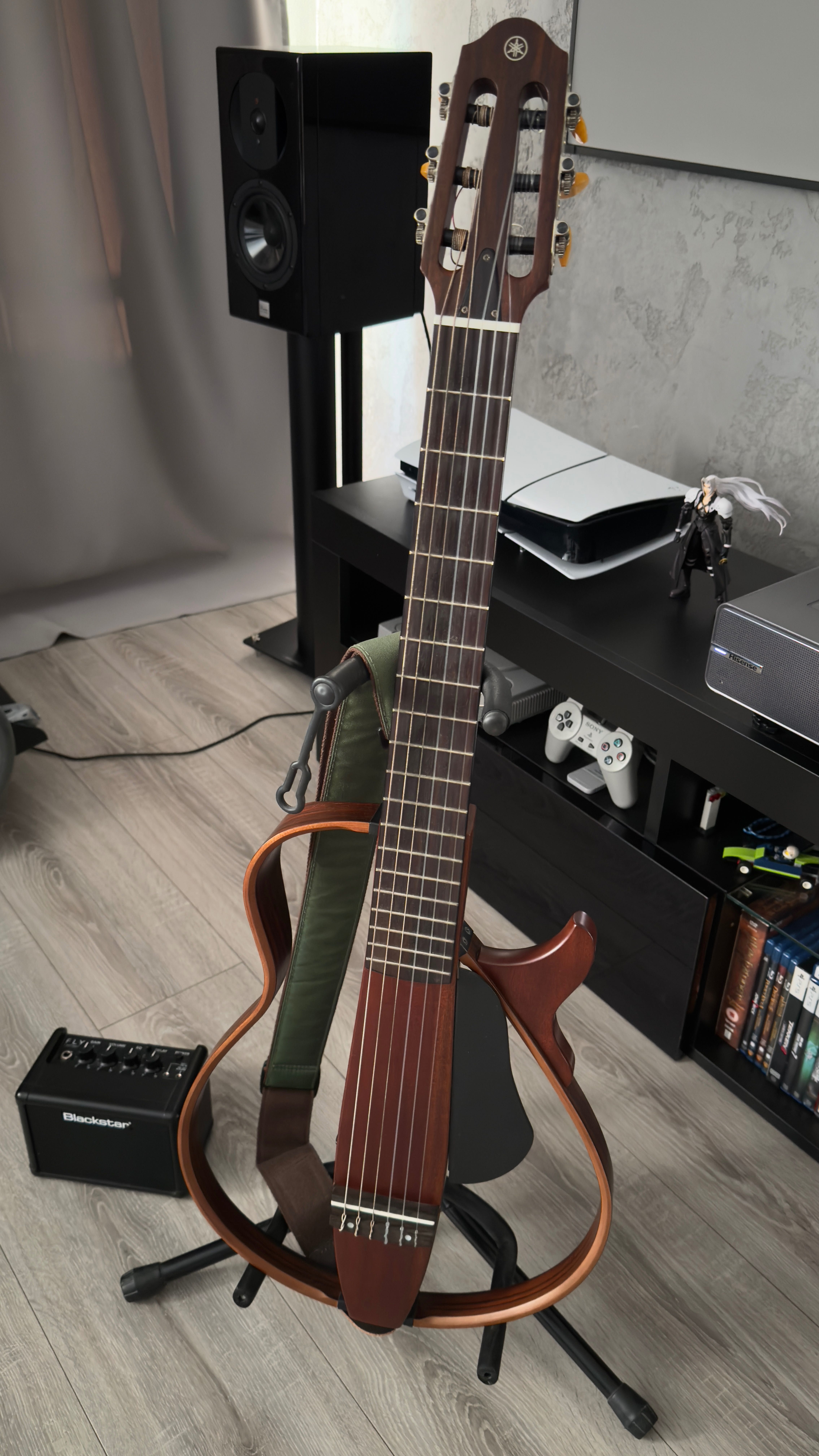 Gitara elektro- klasyczna Yamaha SLG200NT