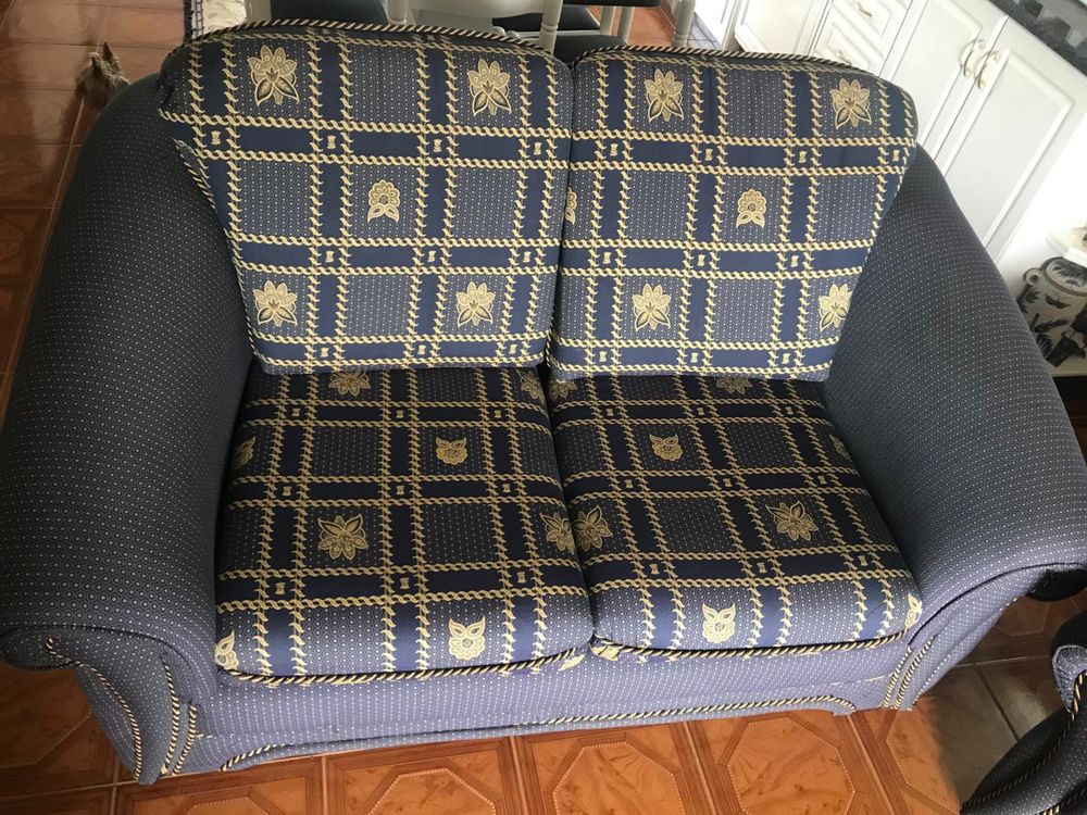 Sofás. Conjuntos de 1 Sofá-cama e 1 Sofá.
