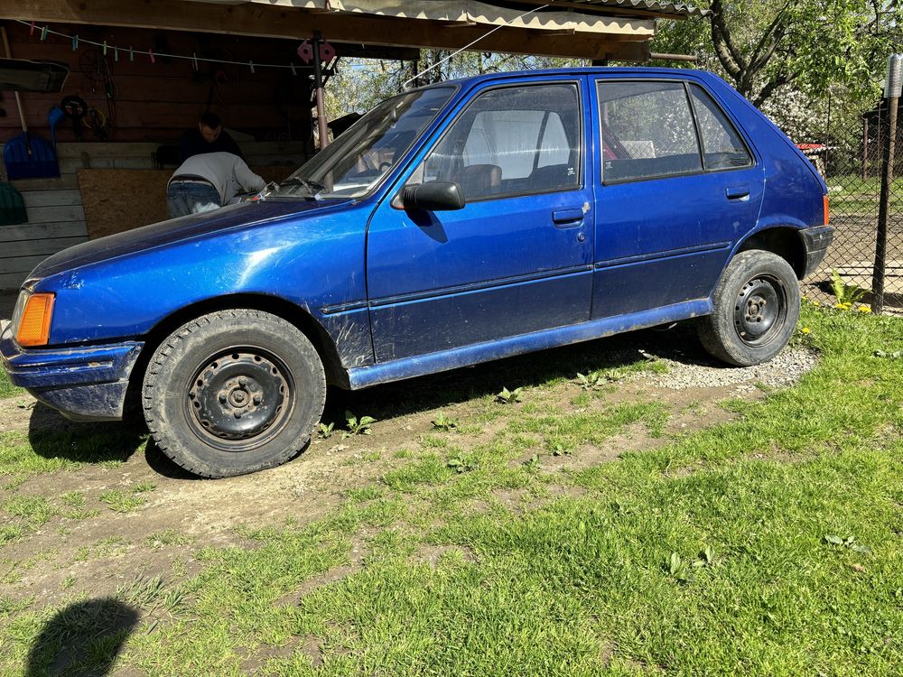 Peugeot 205 1985