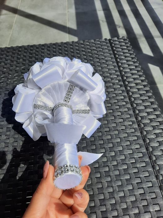 Bukiecik z białych róż, biały bukiet, Chrzest Św., Komunia Św.,  ślub