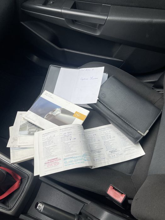 Opel Astra 2004 год 1.4 бензин