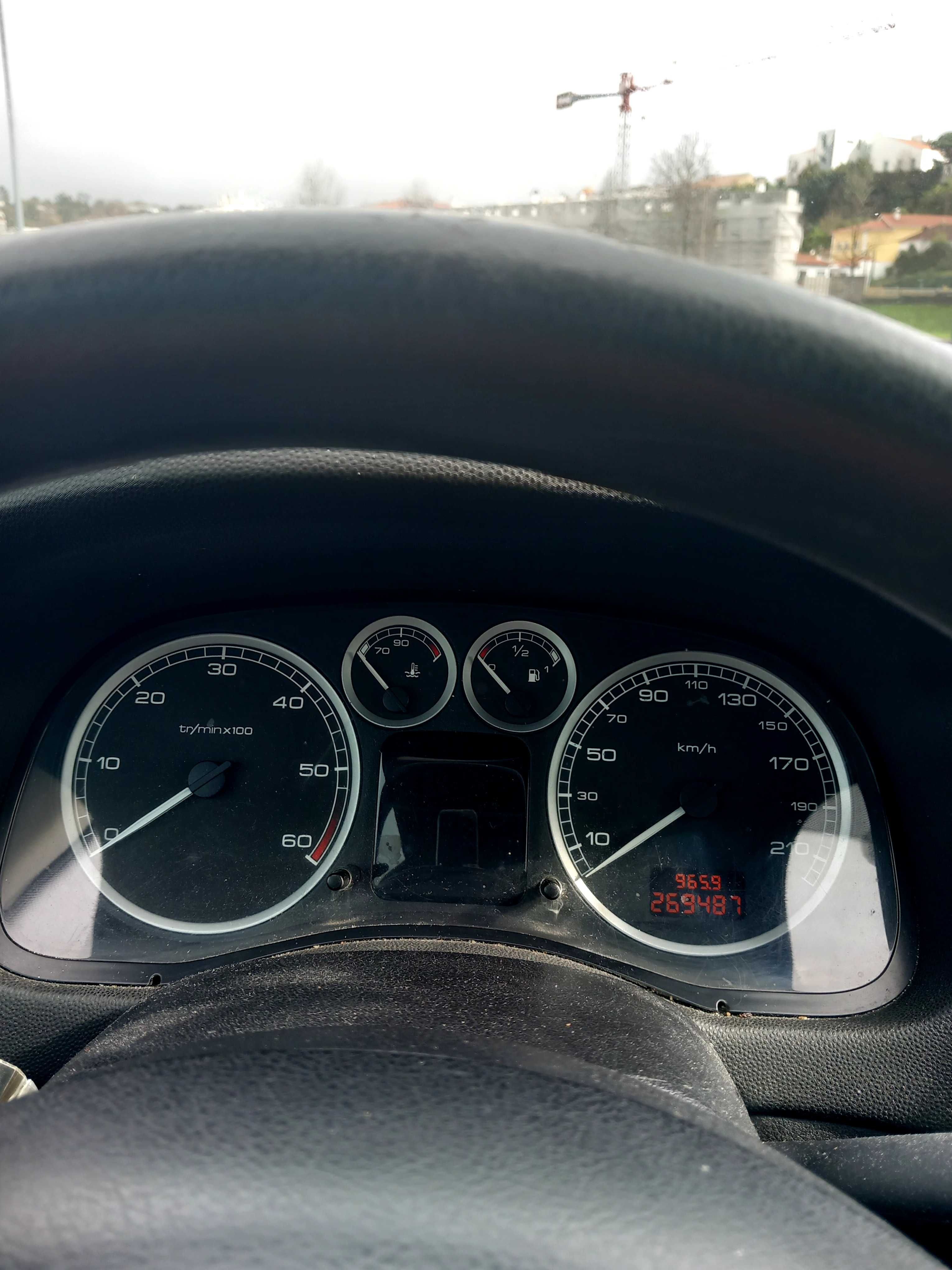 Peugeot 307 1.4  hdi de Abril04  269km comercial