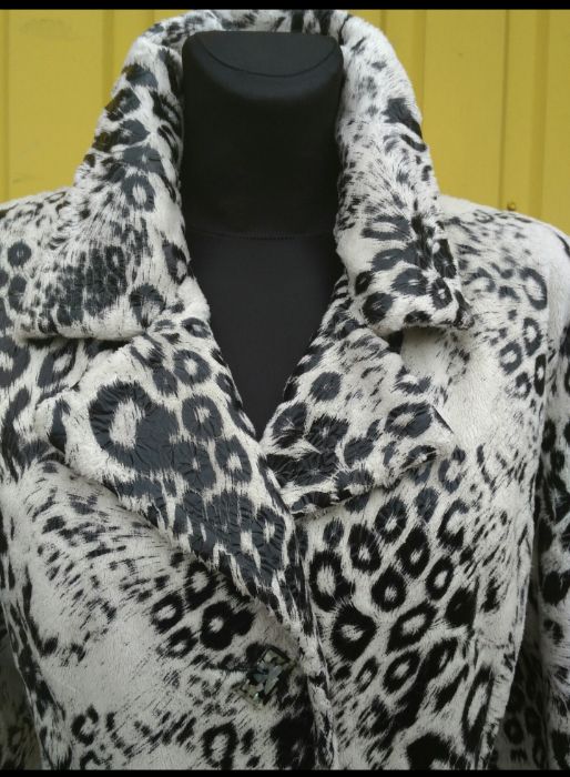 Шикарное женское плащ - пальто принт леопард.