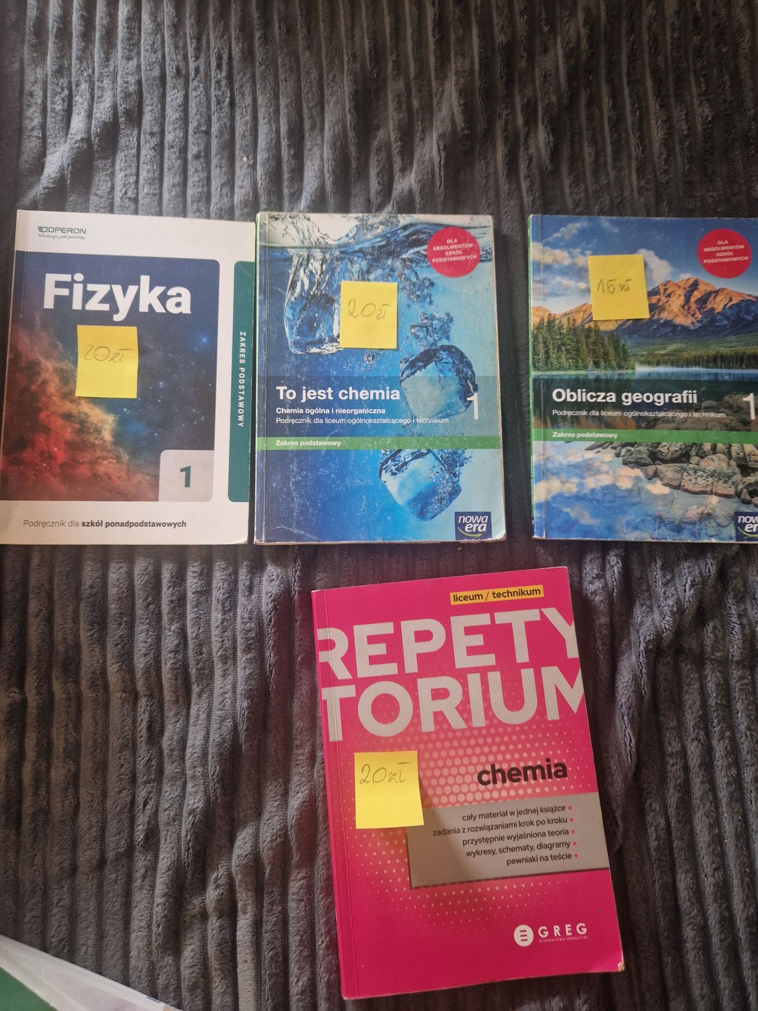 Sprzedam podreczniki szkolne