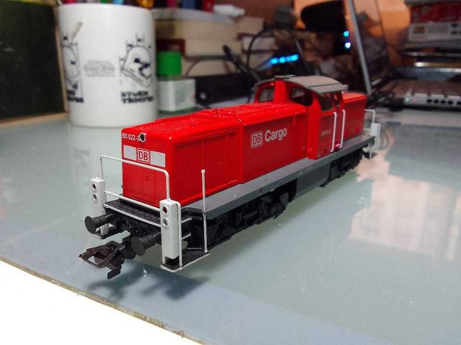 Locomotiva diesel BR 290 - TRIX