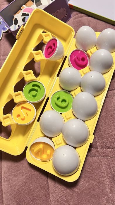 Лоток з яйцями