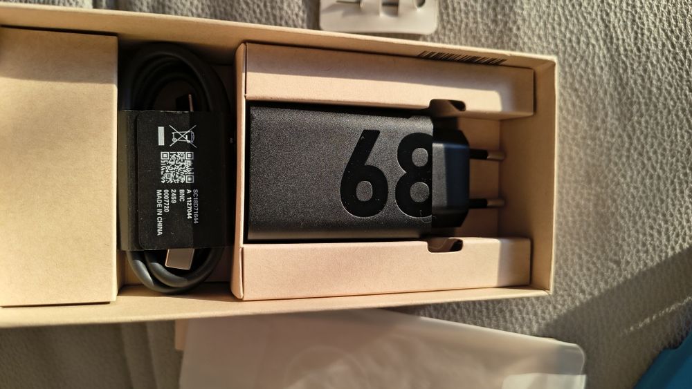 Motorola edge 40 neo 12/256