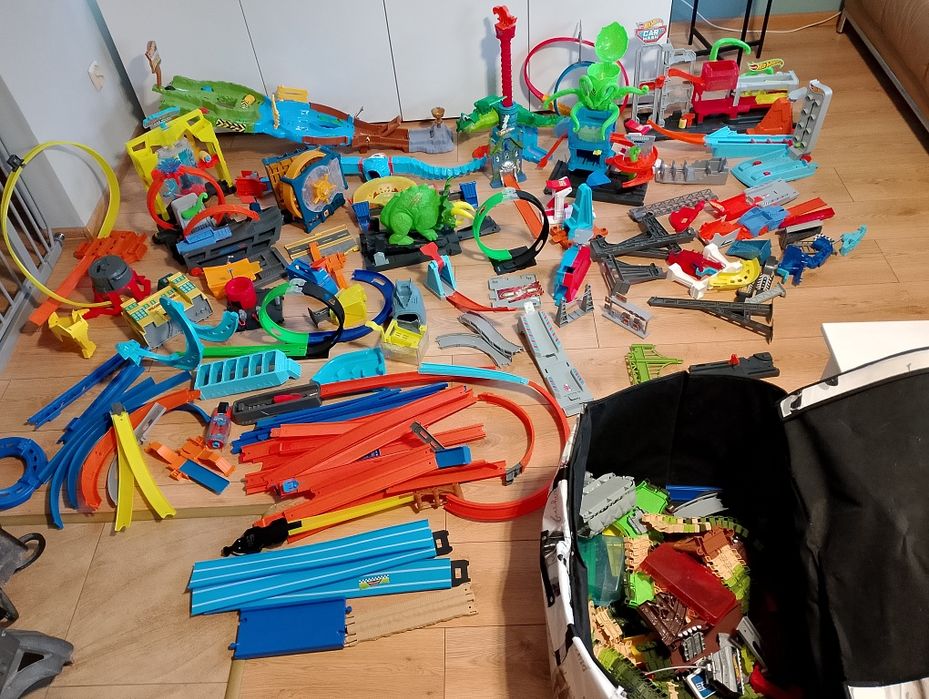 Mega duży zestaw hot wheels kilka zestawów