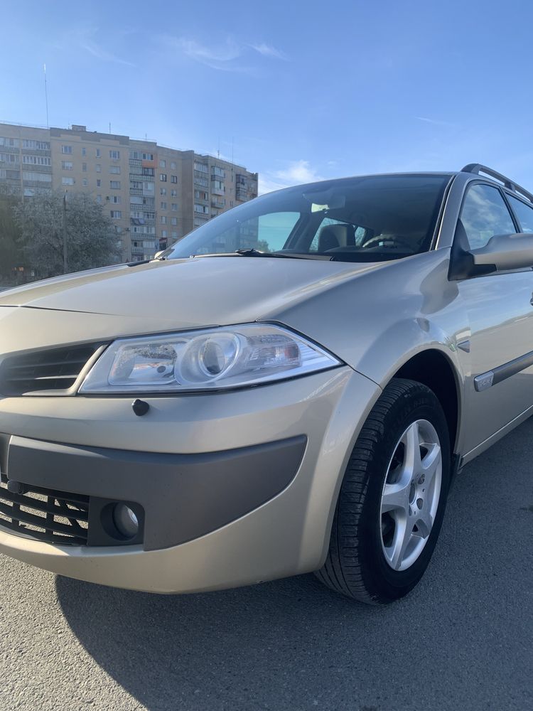 Renault megane 1.6 бензин механіка