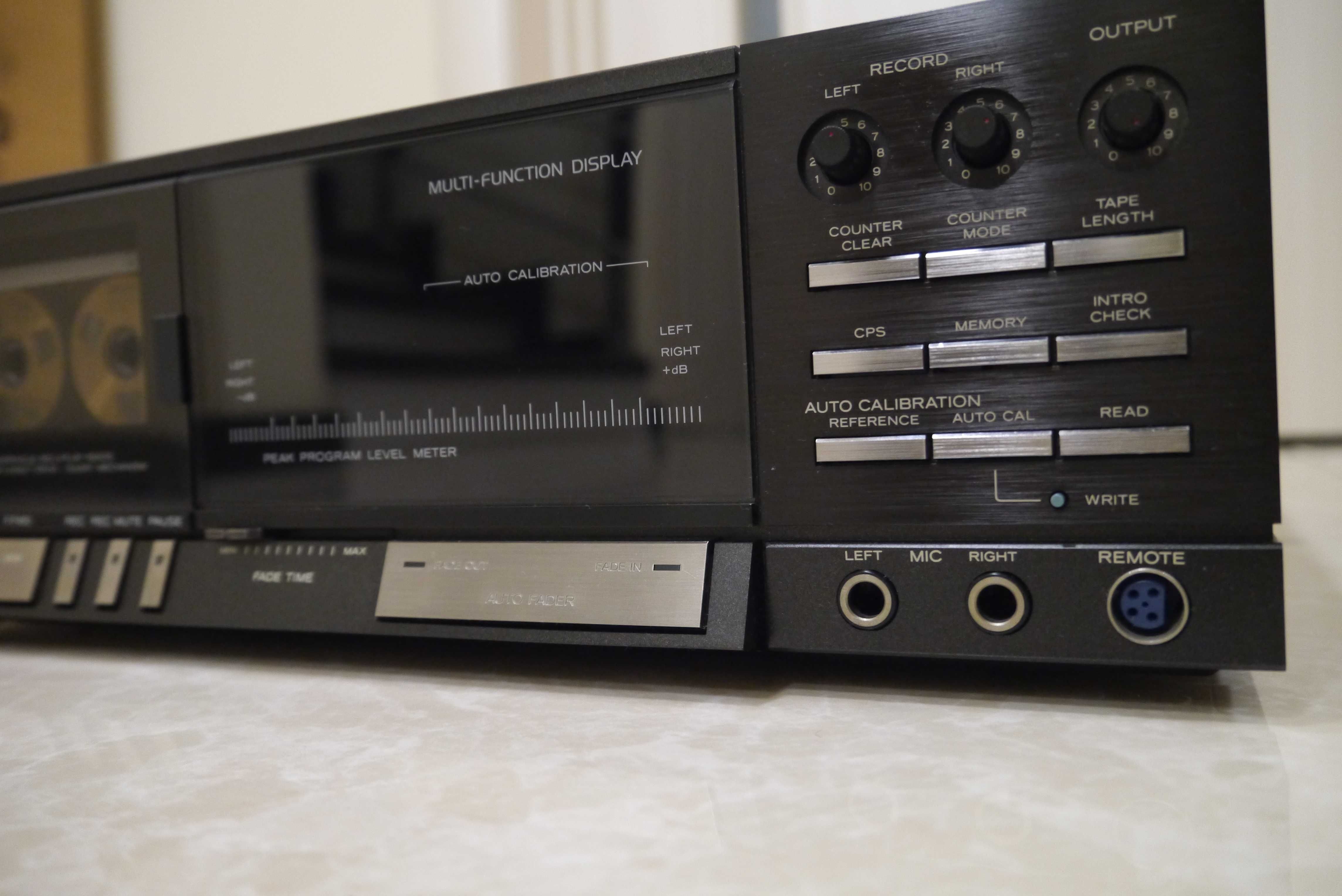 Касетна дека TEAC V-900X