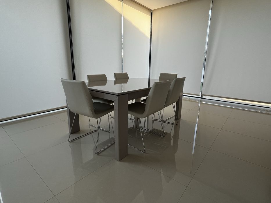 Mesa de jantar + Movel