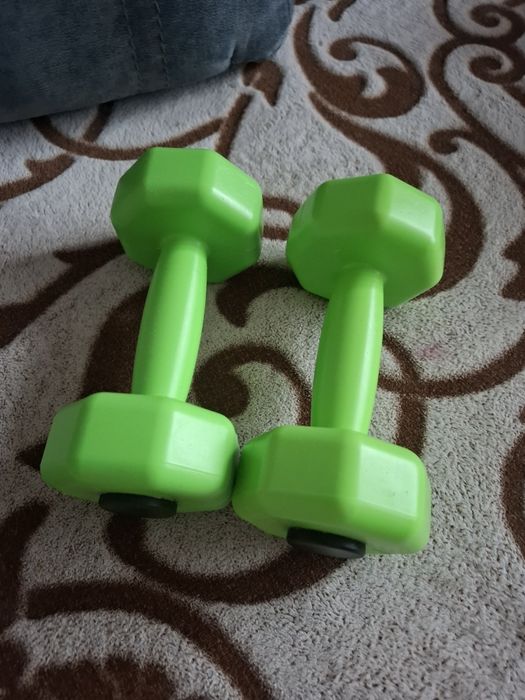 Спортивні гантелі
