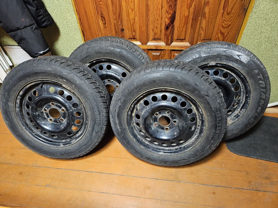 Koła  zimowe 195/65R15 triangle 20rok