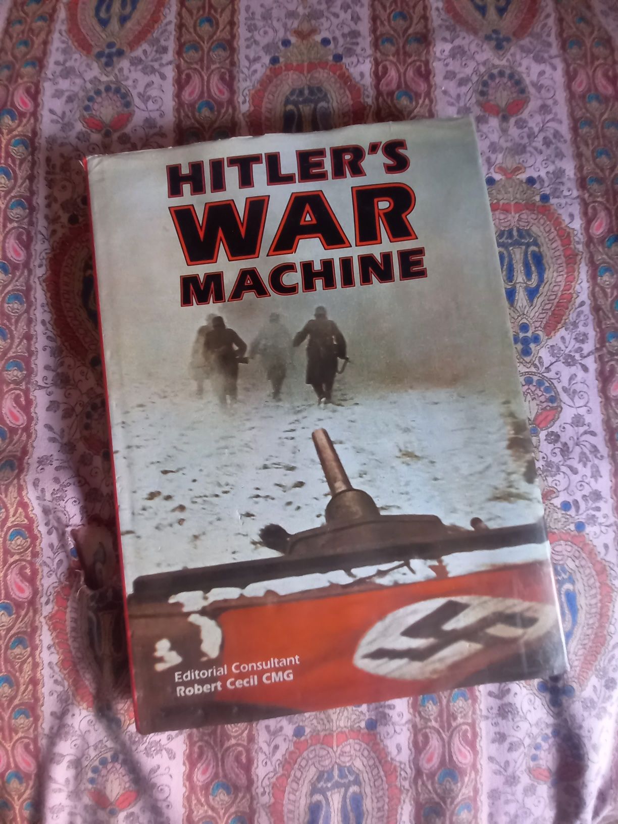 Livro álbum Hitler's War Machine