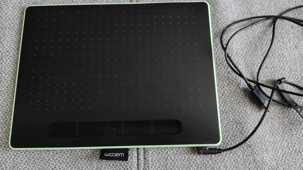 Продаю графический планшет Wacom intuos CLT-6100Wl