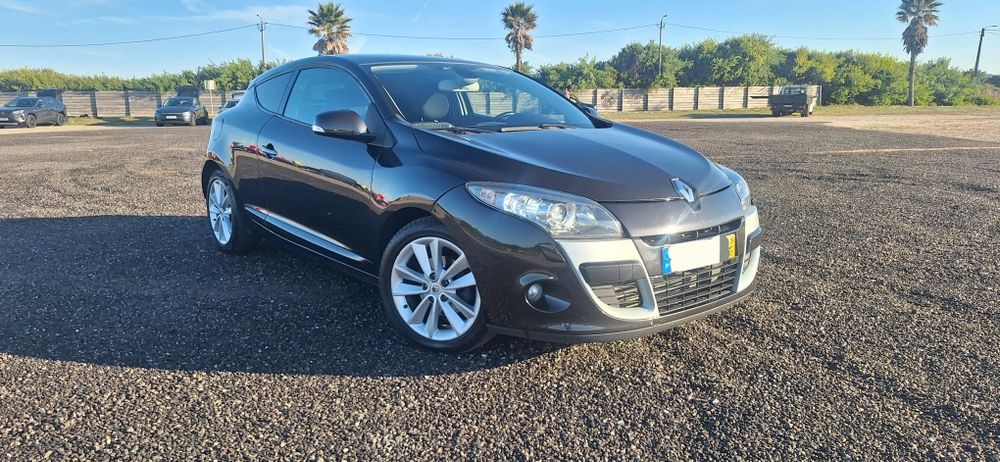 Renault Mégane Coupe de 5 lugares em excelente estado