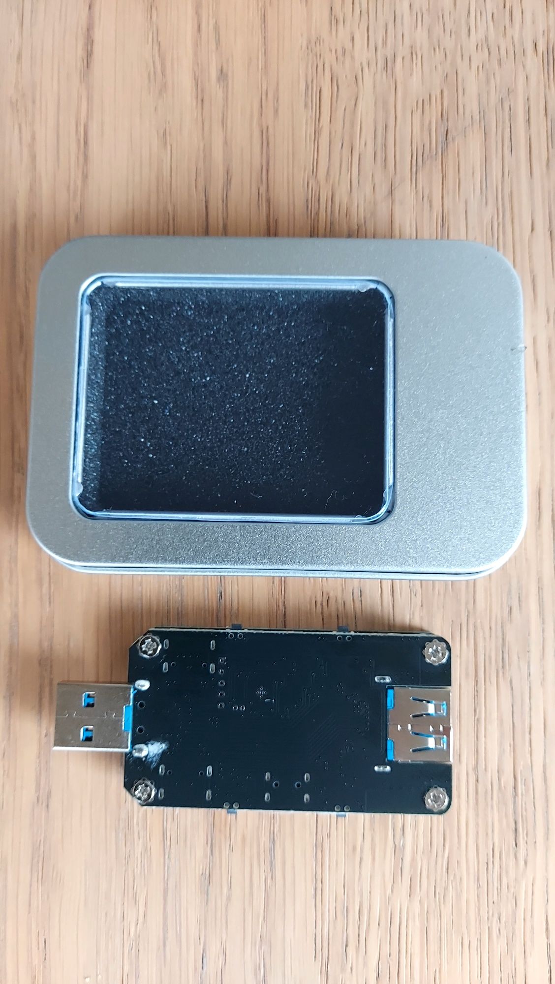 Tester USB ARTOCH 4-32Volt 7Amp. Kolorowy LCD

Producent: Fnirsi
Model
