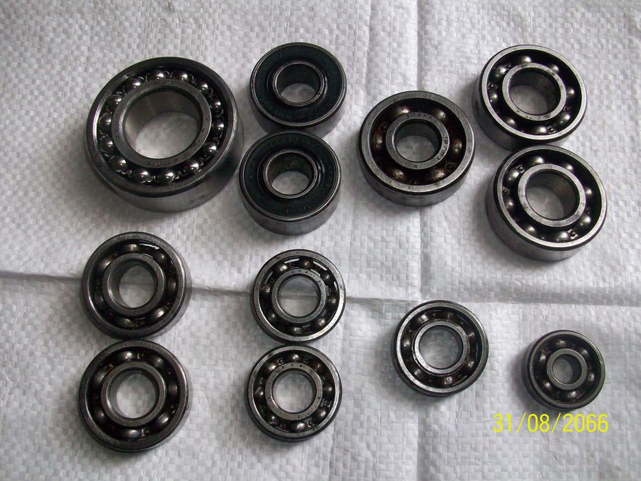 Підшипники , різні .