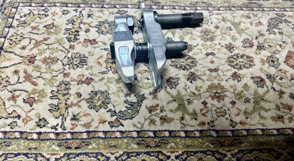 Saca Ponteiras e Rótulas para camiões