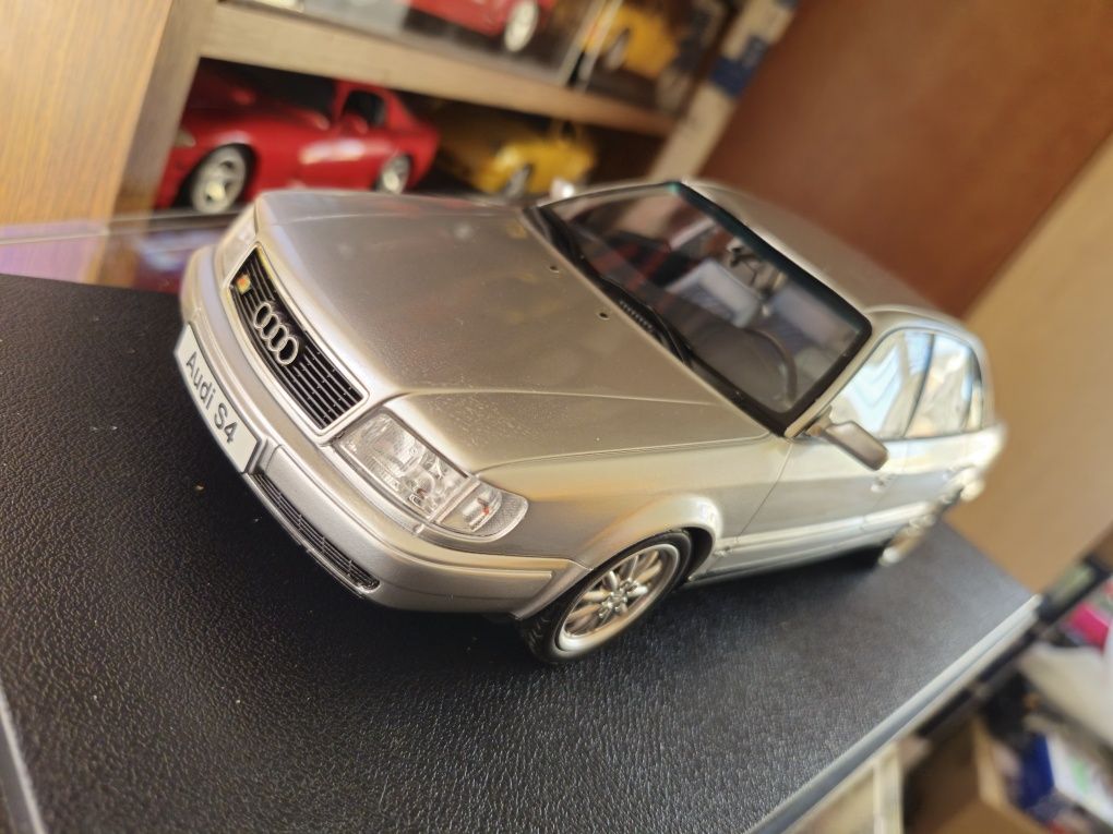 Model Audi S4 C4, 1/18, Otto Mobile