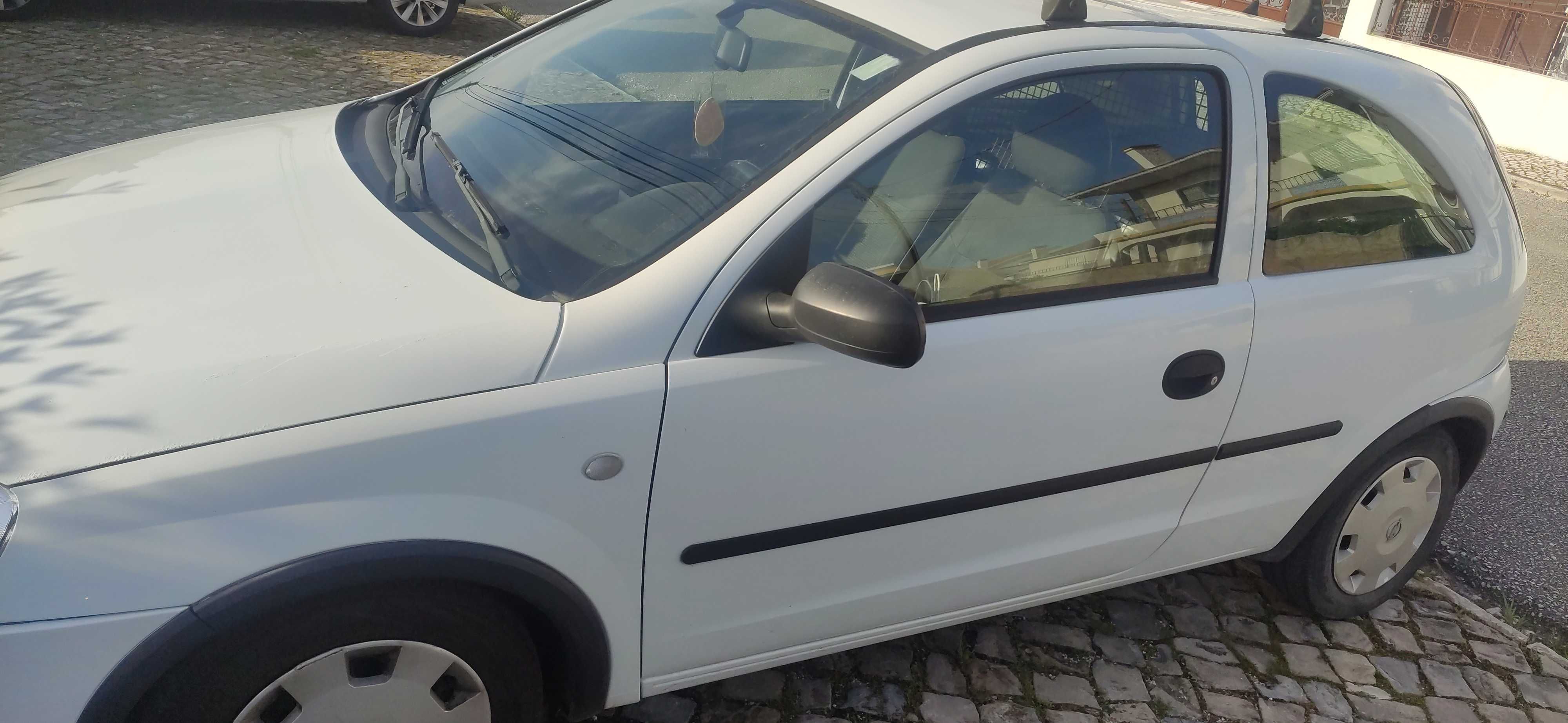 Opel corsa 1.3 CDTI comercial 2004