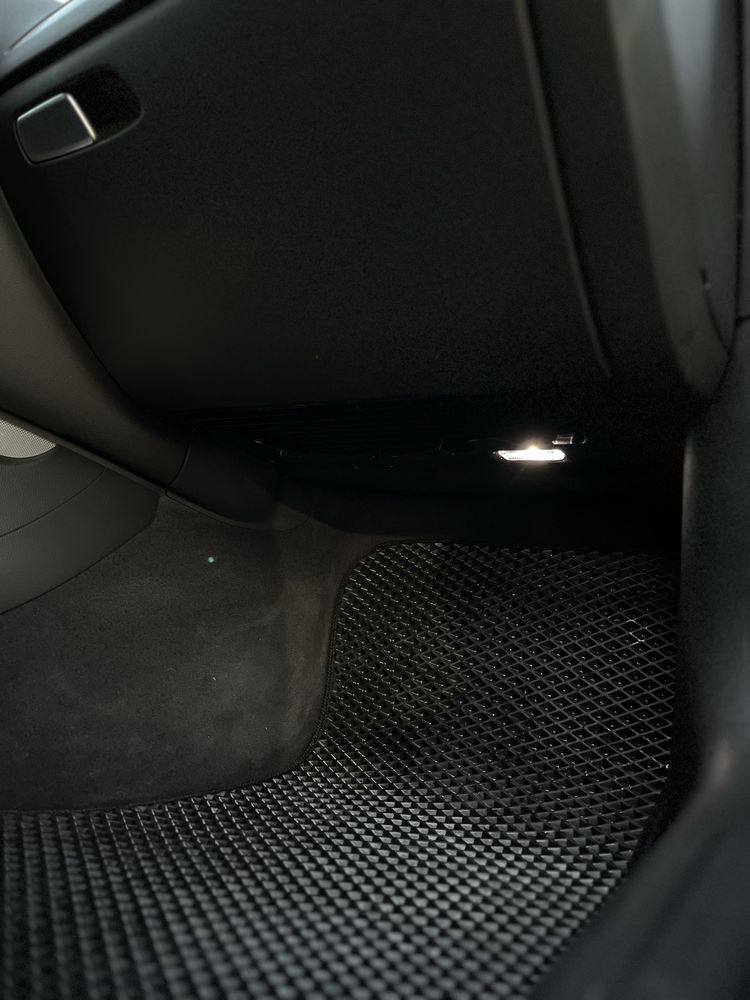Продам Audi A4 b8