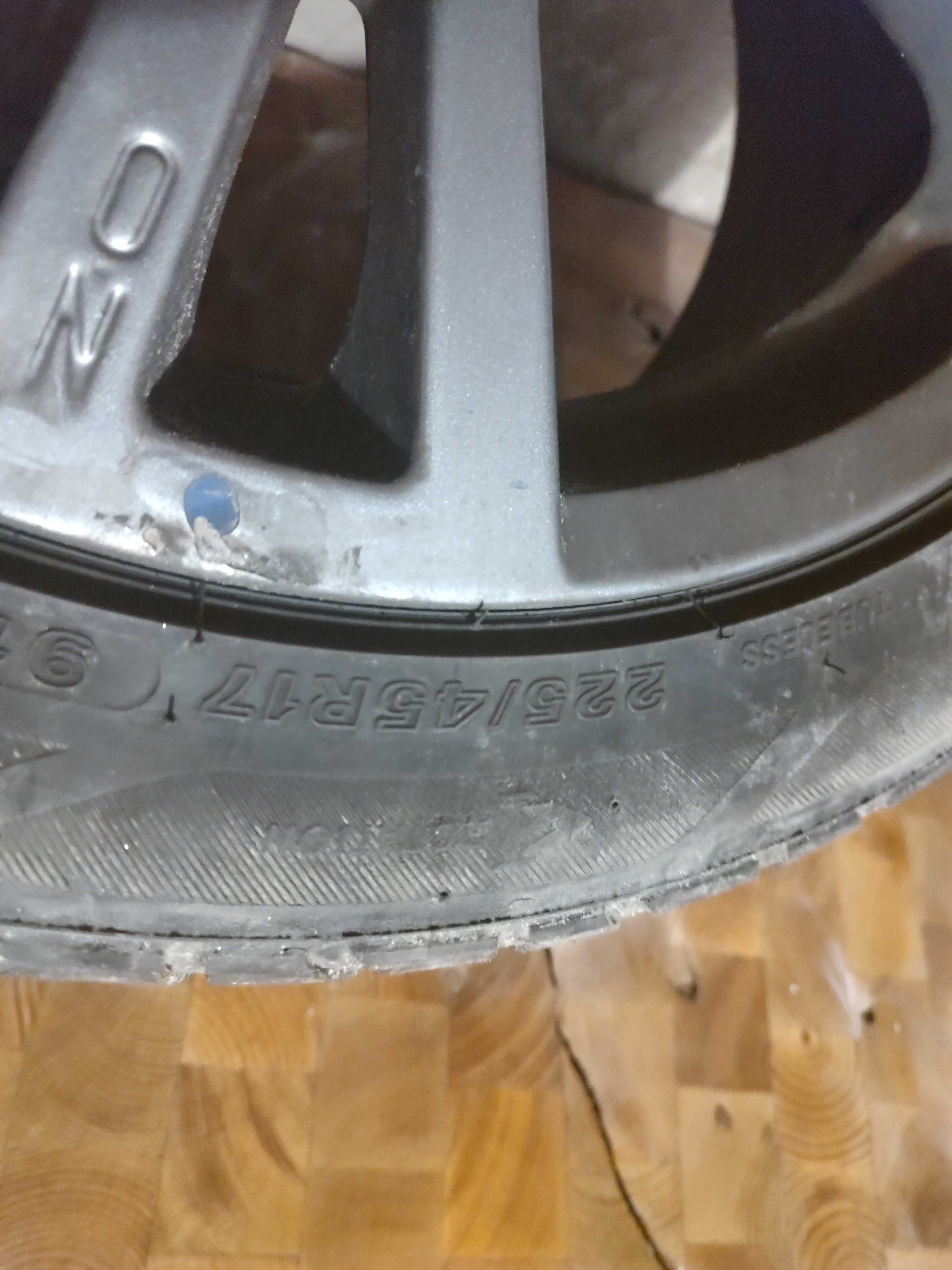 sprzedam alu felgi wraz z oponami letnimi